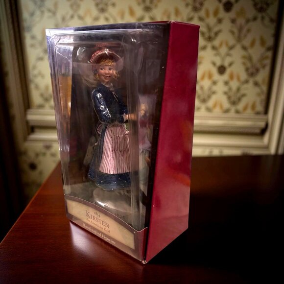 NEW 1854 Kirsten An American Girl Handcrafted Figurine In 2002 Box - Picture 4 of 5
